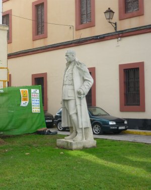 Estatua sin nombre de Primo de Rivera en Cádiz. / Luis Díez