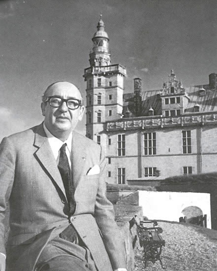 Álvaro Cunqueiro.