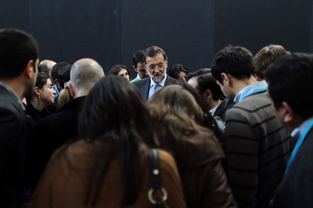 Rajoy, con periodistas de la carvana del PP