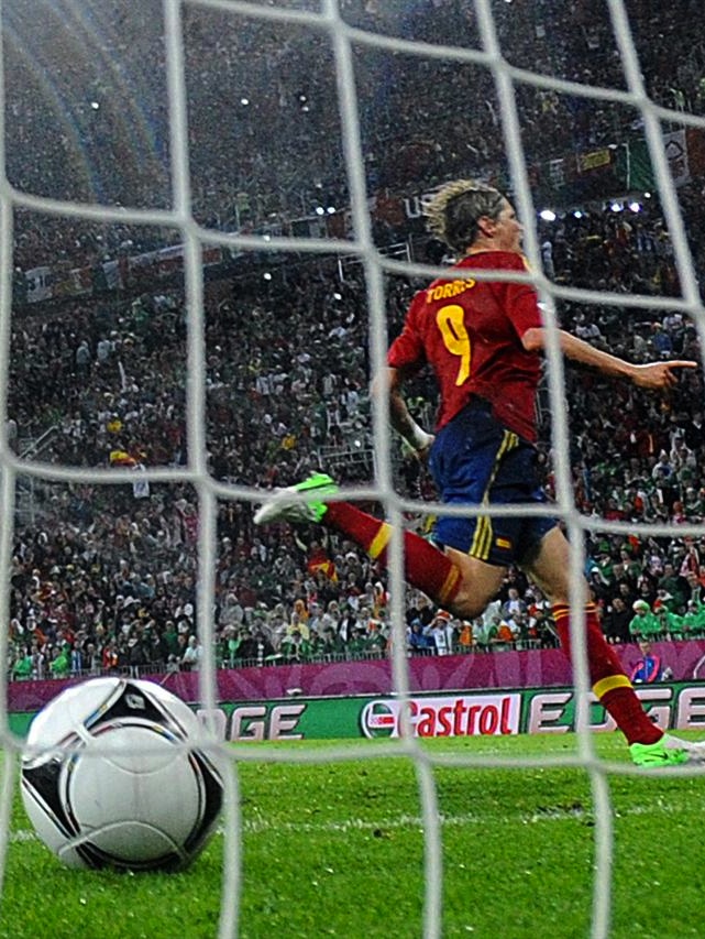 Torres (primer gol España-Irlanda)