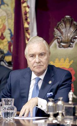 CARLOS DÍVAR
