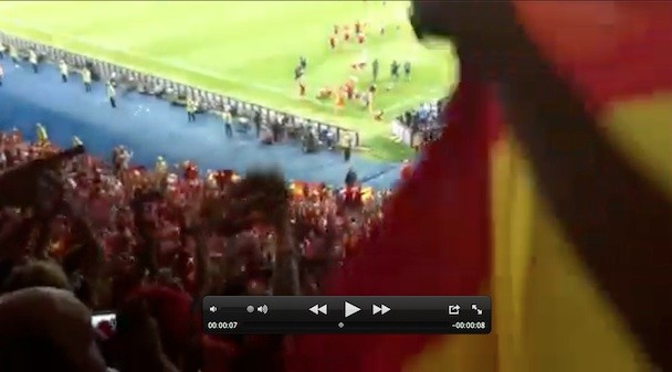 La Roja saluda a la afición