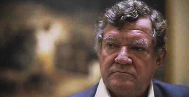 Robert Hughes
