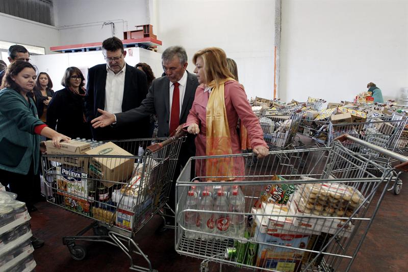 Elena Valenciano (banco de alimentos)