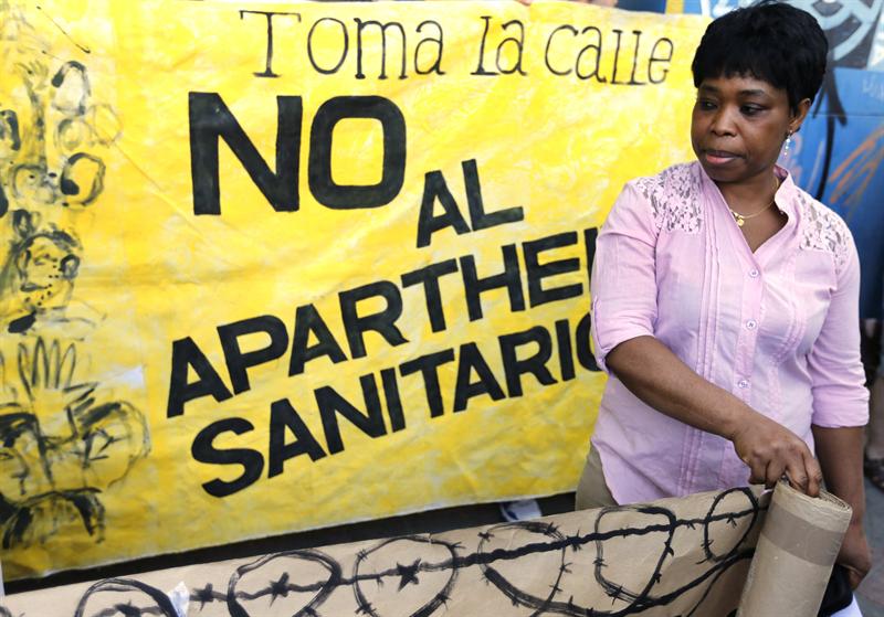 Protesta contra los recortes en Sanidad a inmigrantes.