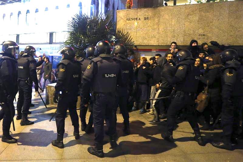 Cargas_policiales_calle_Génova_Gamonal