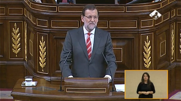 Mariano Rajoy, en la tribuna del Congreso, en el debate sobre el referéndum de Cataluña.