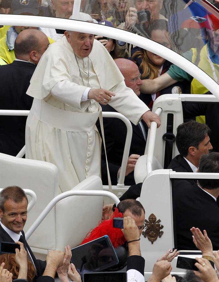 Papa Francisco doble canonización