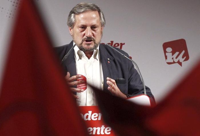 El candidato de Izquierda Unida en las elecciones europeas, Willy Meyer, durante el acto de inicio de campaña celebrado esta noche en Madrid. / Alberto Martín (Efe)