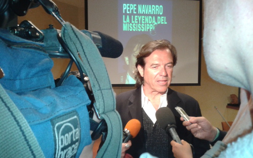 Pepe Navarro durante la presentación de 'La leyenda del Missisipi'. / akal.com