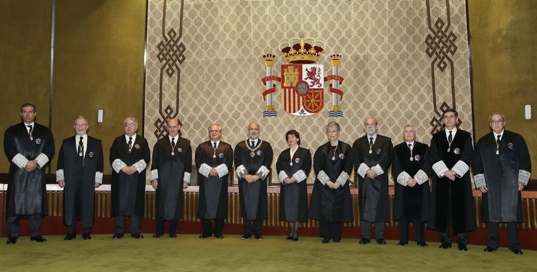 Imagen de los magistrados que forman parte del Tribunal Constitucional. / Efe