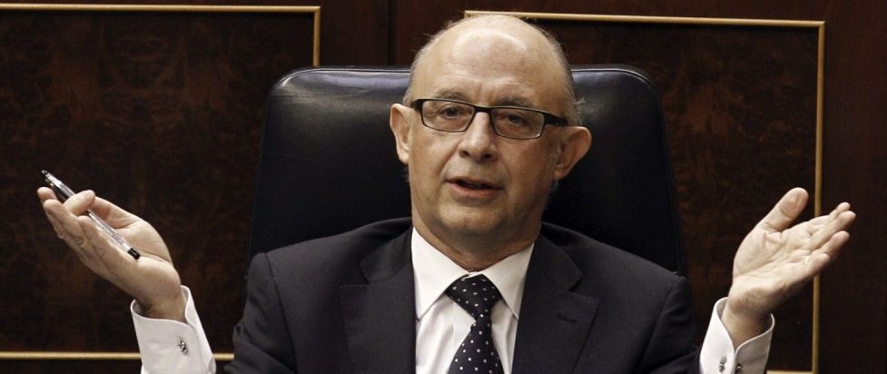 El ministro de Hacienda, Cristóbal Montoro, en una imagen de archivo en el Congreso. / Efe