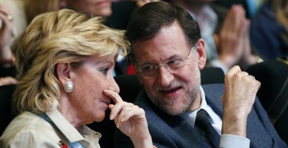 Esperanza Aguirre y Mariano Rajoy en una imagen de archivo. / Efe