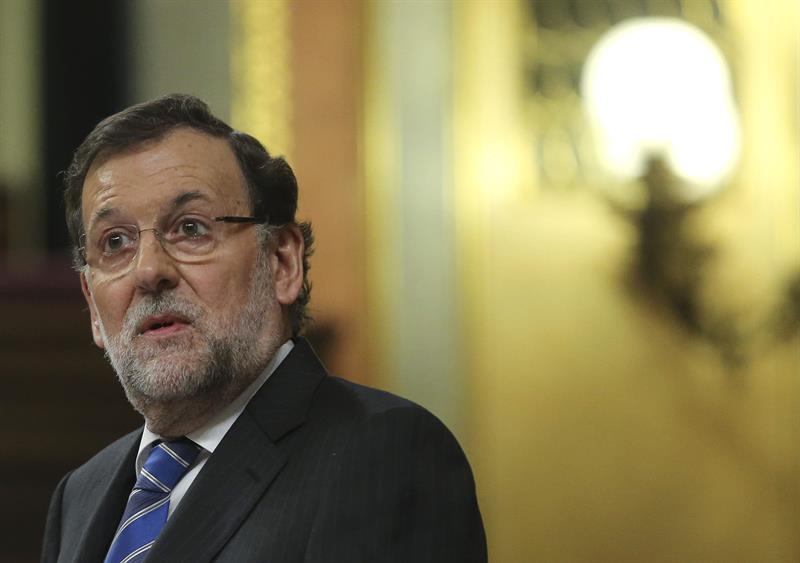 Rajoy_papeles_DEN2015