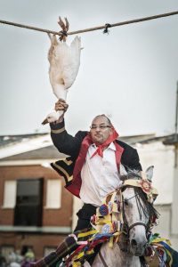 Santa Fiesta, crueldad con animales