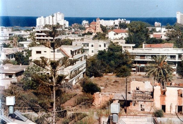 Varosha, el distrito turístico de Famagusta (Chipre), bajo ocupación turca, invadido por la vegetación. / Gobierno de Chipre