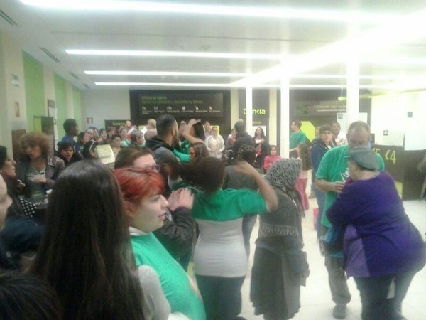 Imagen de la acción en Bankia. / @AlertaDesahucio