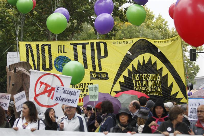 marcha_contra_pobreza_TTIP