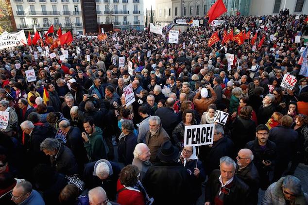 manifestacion_contra_la_guerra_Madrid