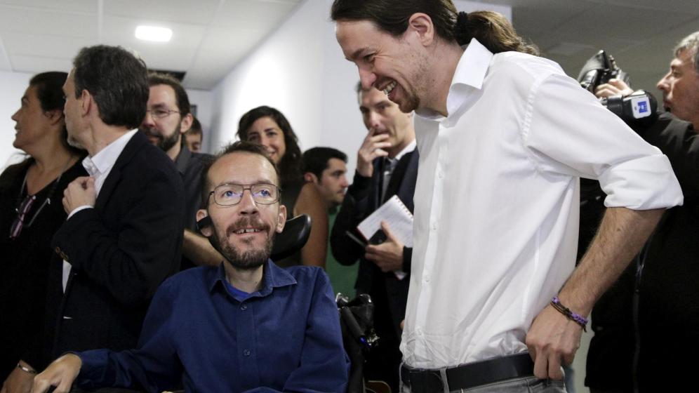 El secretario general de Podemos, Pablo Iglesias, y su número dos, Pablo Echenique, en una foto de archivo. Echenique