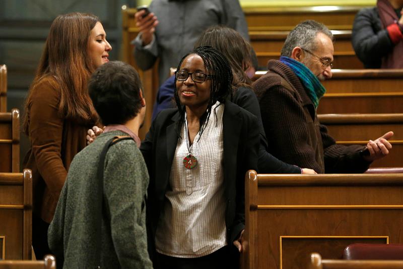 diputada_negra_congreso_efe