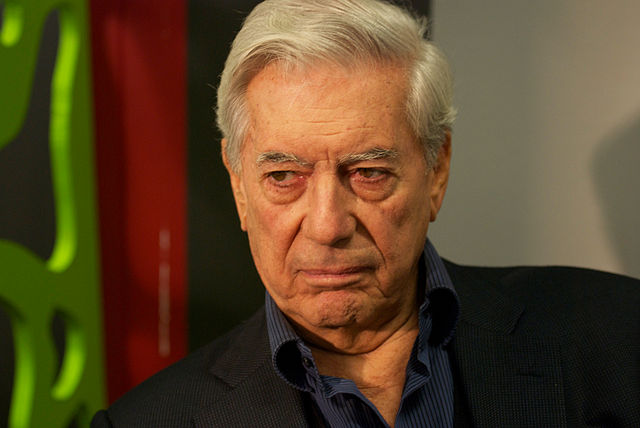 Mario Vargas Llosa, en la Feria del Libro de Göteborg en 2011. / Aril Vagen (Wikimedia)