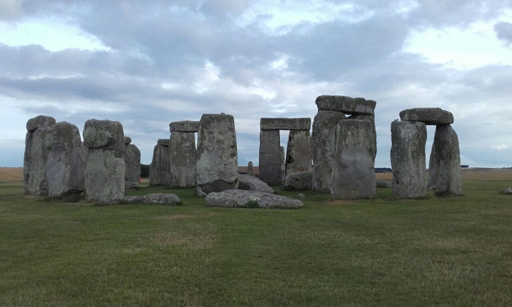 Stonehenge_reino_unido