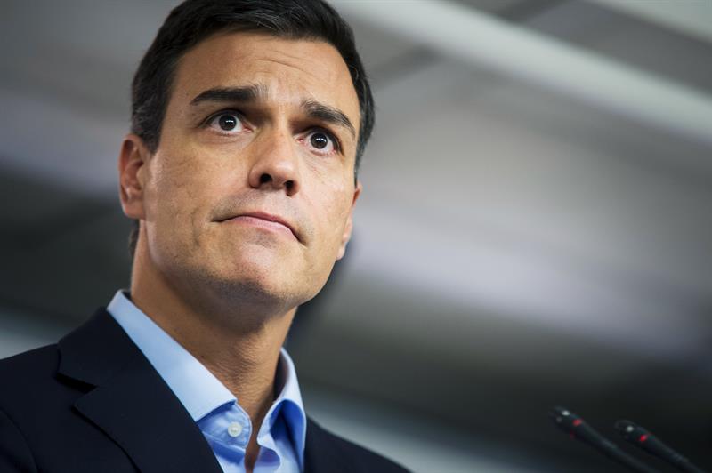 Pedro Sánchez, durante su comparecencia ante los medios el pasado día 26 de septiembre en la sede del PSOE, para analizar los resultados de las elecciones gallegas y vascas y explicar su propuesta de hacer primarias el 23 de octubre y el congreso el 1, 2 y 3 de diciembre. / Luca Piergiovanni (Efe)