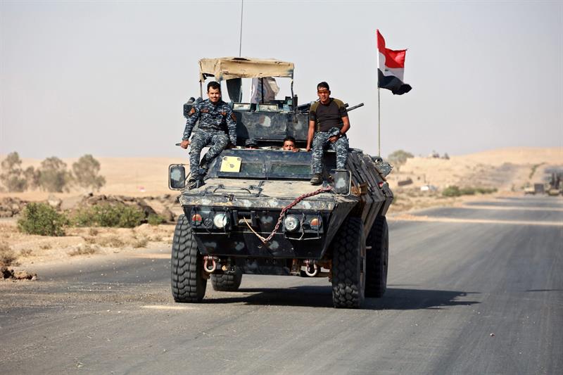 Soldados iraquíes entran en Mosul