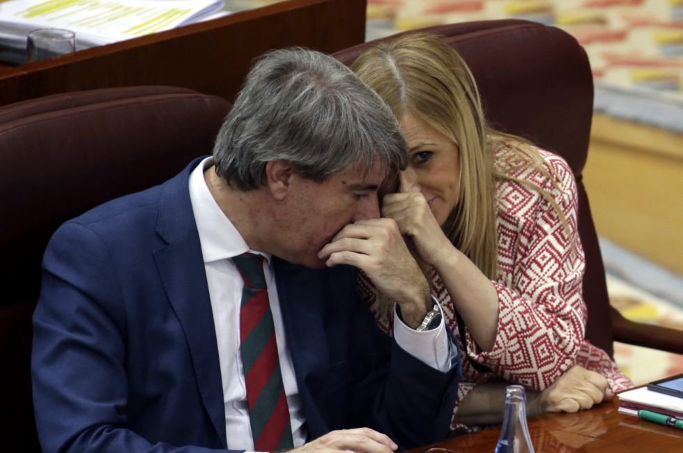 Cifuentes propone primarias para elegir al líder del PP