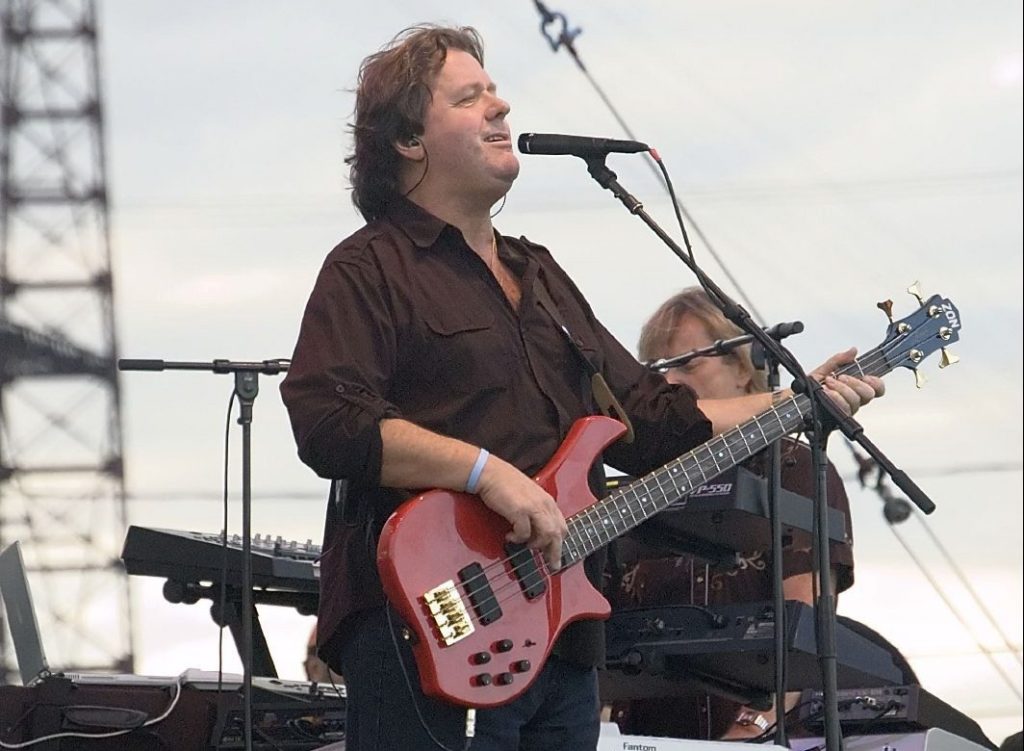 John-Etton-líder-del-grupo-Asia-y-ex-de-King-Crimson-murio-31-enero-2017