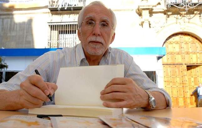 Luis Mateo Díez, escritor y miembro de la Real Academica, en una imagen de archivo