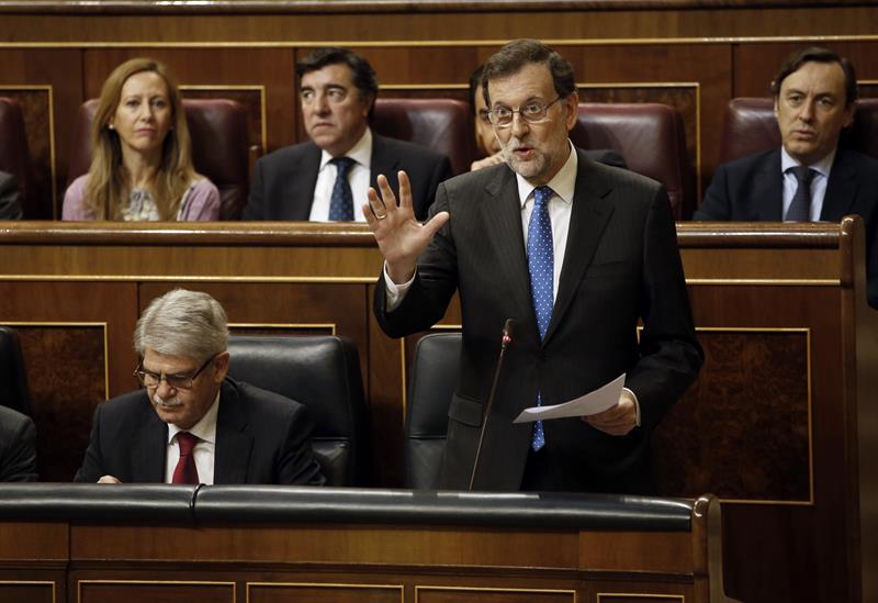 Rajoy ha amenezado en el Congreso con descafeinar la investigación parlamentaria sobre la caja B del PP.