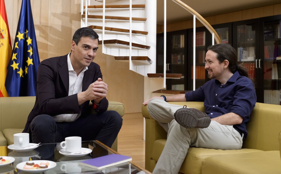 Pedro Sánchez y Pablo Iglesias. Moción de censura.
