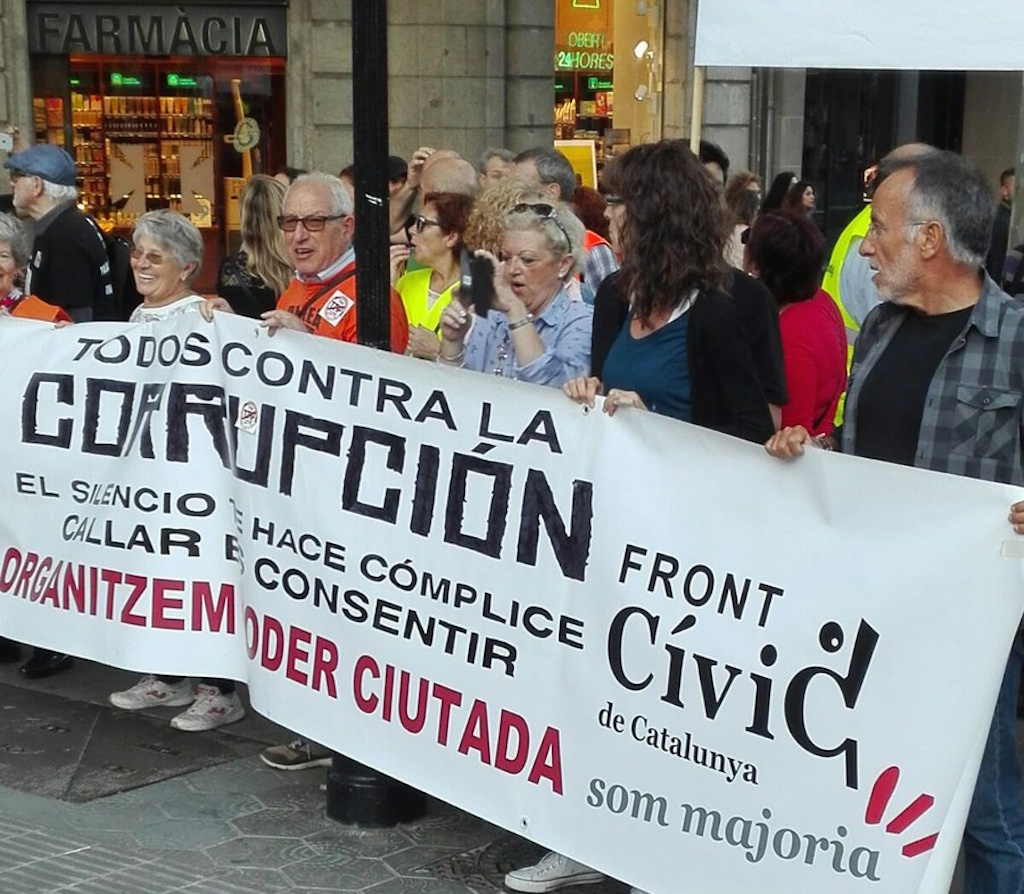 Concentración del Frente Cívico de Cataluña contra la corrupción