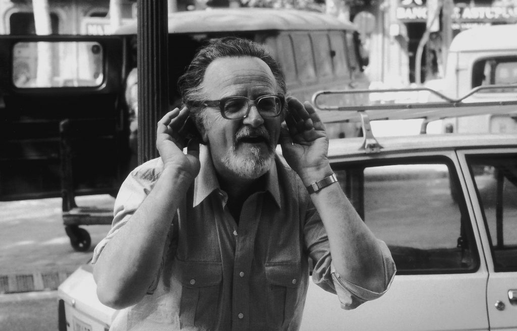 El escritor y periodista chileno José Donoso Yáñez, que recibió el Premio Nacional de Literatura de Chile en 1990, en una foto de archivo