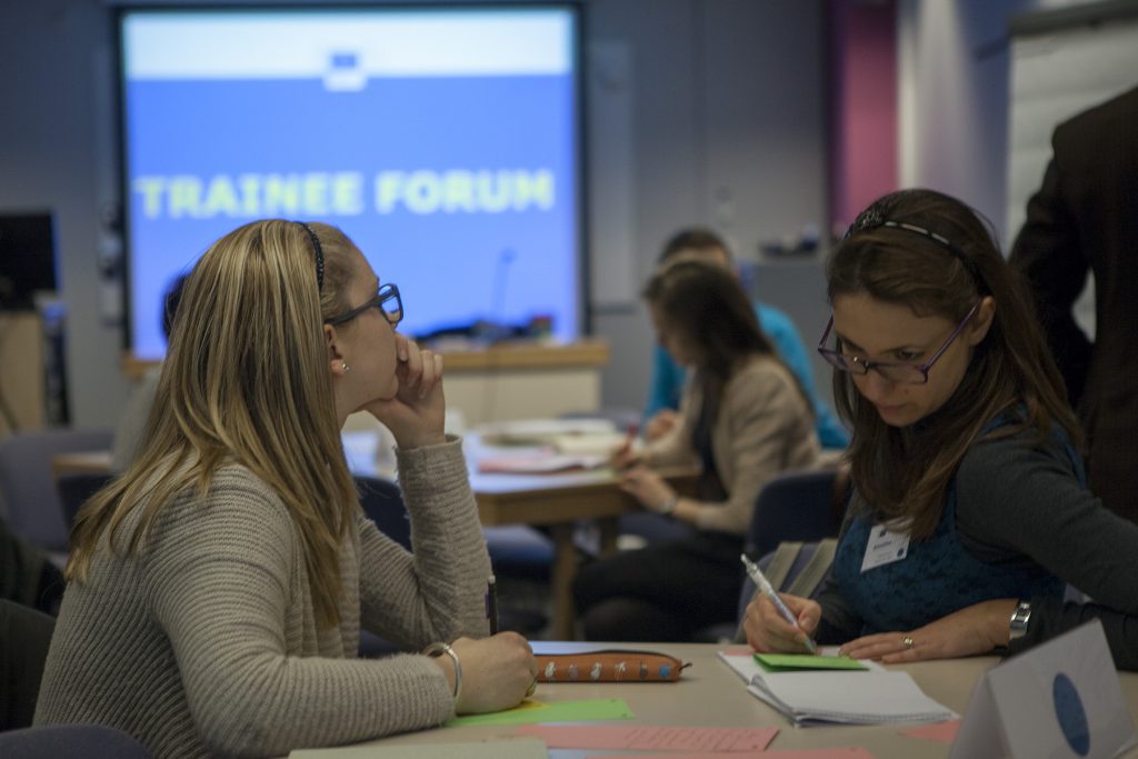 Foro para la mejora del trabajo y aptitudes de los becarios en el seno de la Unión Europea, organizado en Bruselas