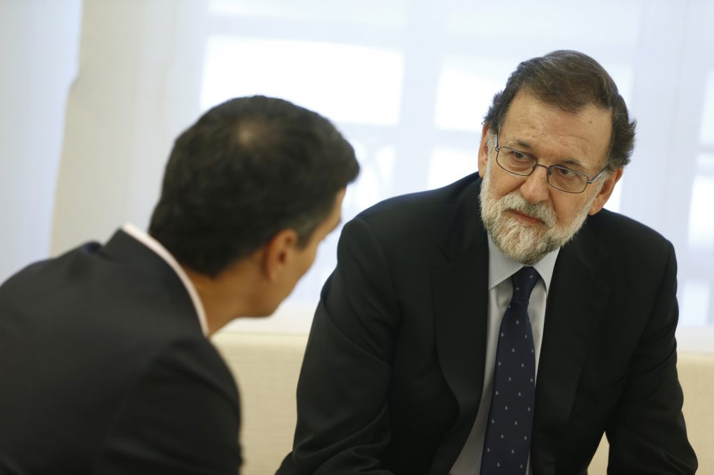 Rajoy y Sánchez reunidos ante el desafío catalán