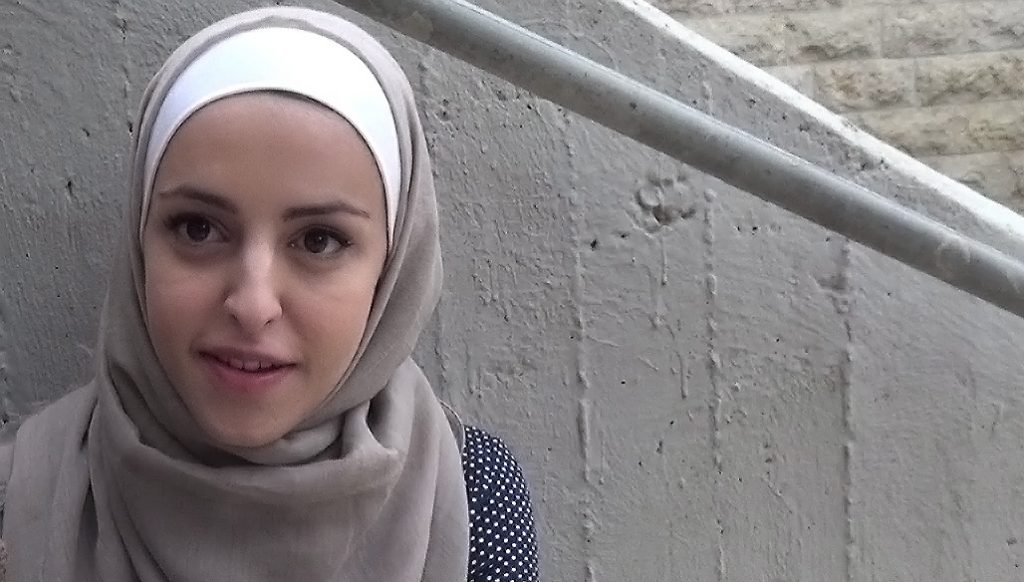 Abir, amiga de Sawsan, denuncia la inoperancia de las Naciones Unidas