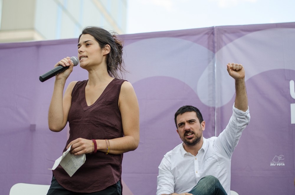 La hasta ahora portavoz del Consejo Ciudadano Autonómico de Madrid, Isabel Serra, y el secretario general de Podemos en Madrid, Ramón Espinar.