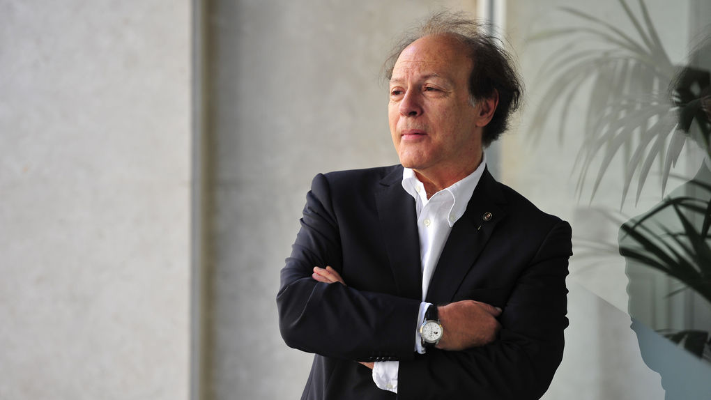 El escritor Javier Marías