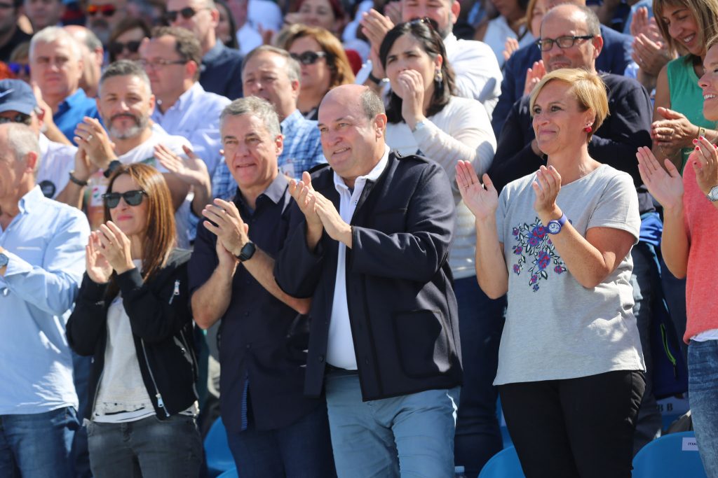 El 'lehendakari' Íñigo Urkullu y Andoni Ortúzar, presidente del PNV.