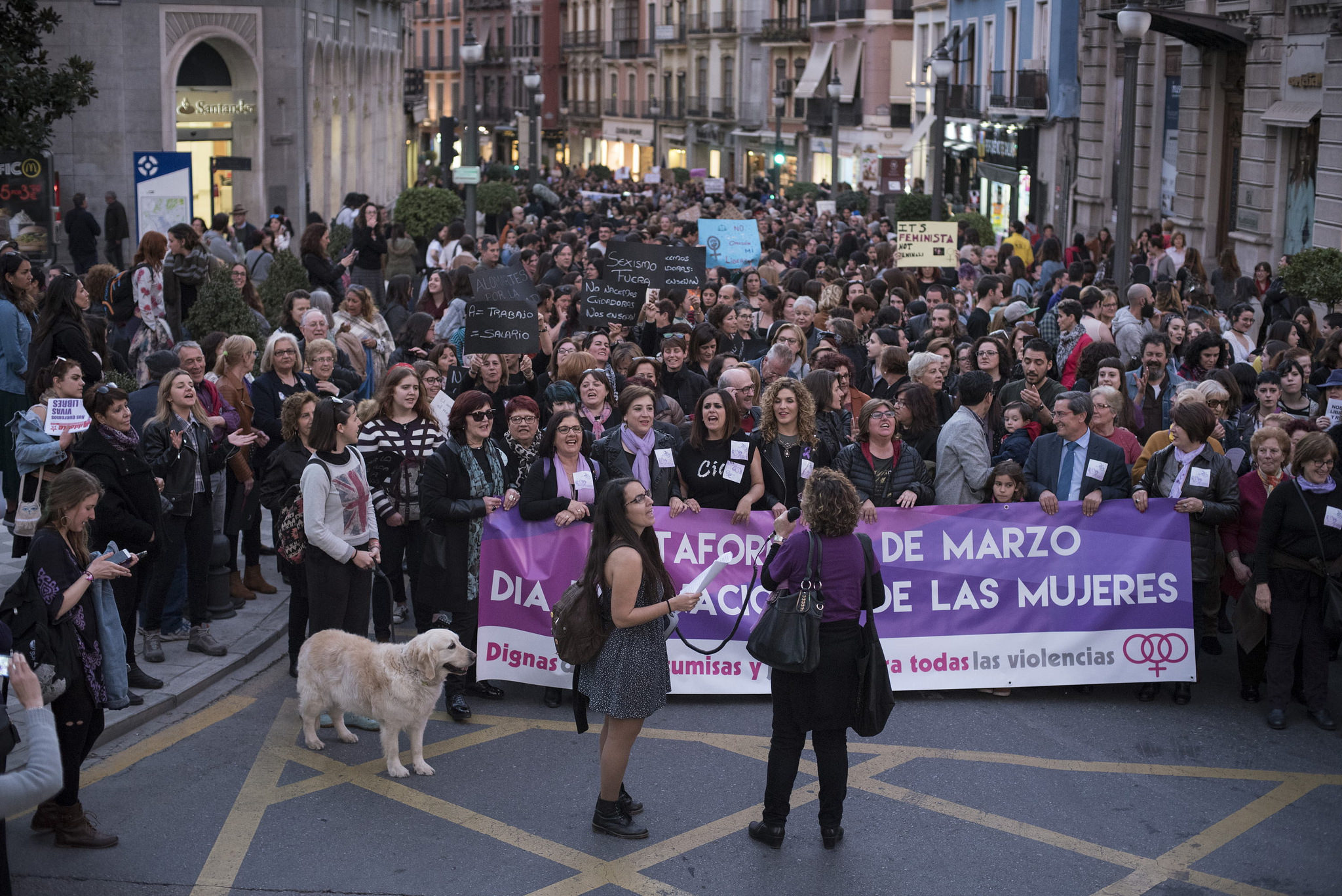 La cabecera de la manifestación del año pasado en Granada por el Día Internacional de la Mujer./