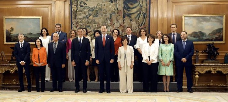 Las ministras y ministros de Pedro Sánchez.