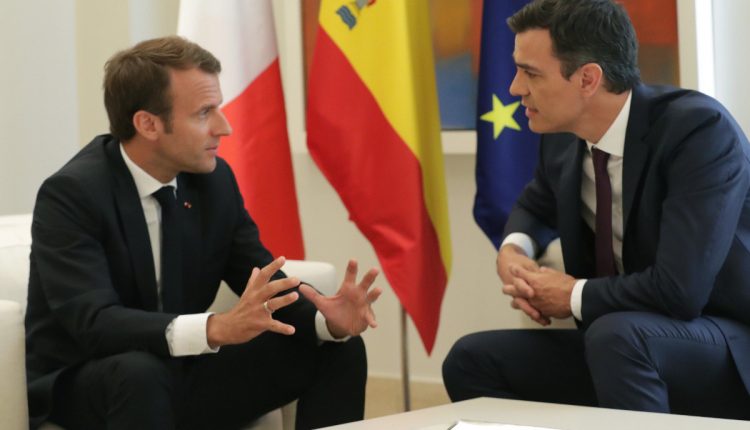 Pedro Sánchez y Emmanuel Macron, durante un encuentro mantenido en el Palacio de la Moncloa el pasado mes de agosto