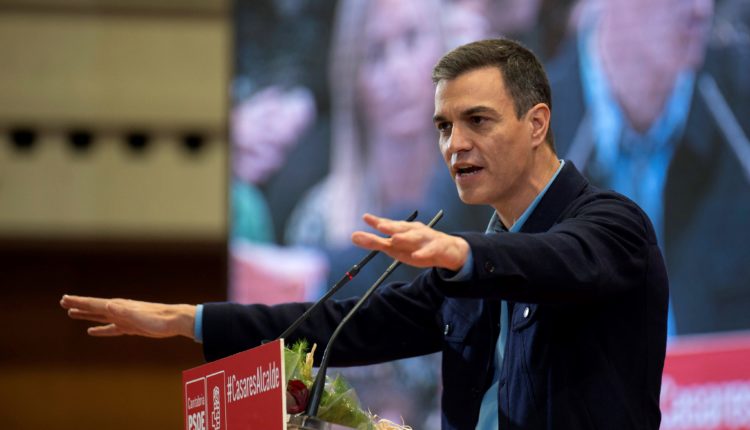 Pedro Sánchez interviene en el acto de presentación del candidato a la alcaldía de Santander
