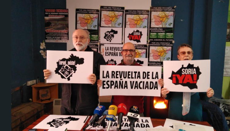 Portavoces de Teruel Existe y Soria Ya en la presentación de la manifestación de "la España vaciada"