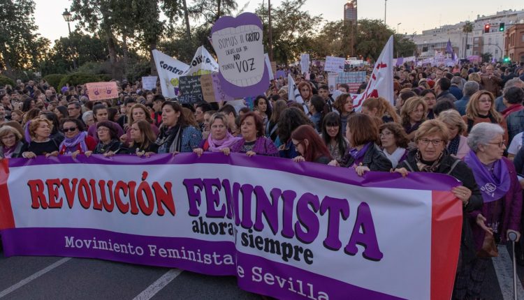 Sindicatos aplauden un nuevo éxito feminista pese a las diferencias políticas