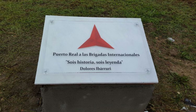 homenaje-a-las-brigadas-internacionales-con-una-gran-estrella-roja