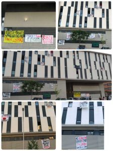 Carteles contra la subida de los alquileres en el Ensanche de Vallecas.